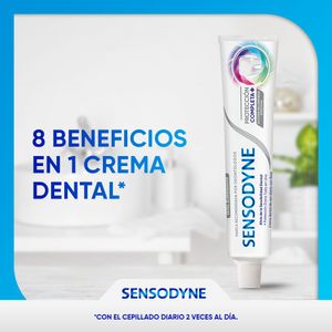 Crema Dental Sensodyne Protección Completa+ 8 Beneficios en 1 90 G