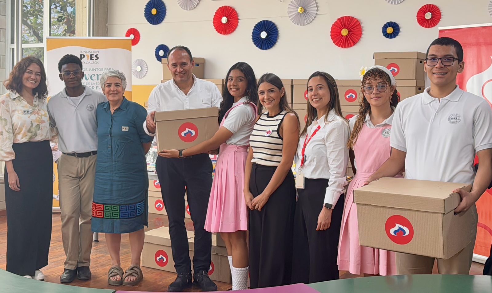 /alianza-olimpica-y-fundacion-pies-descalzos-educacion-colombia